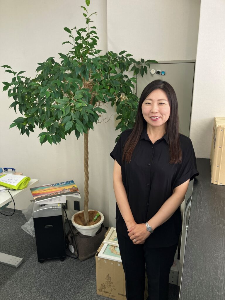 久原 以世子